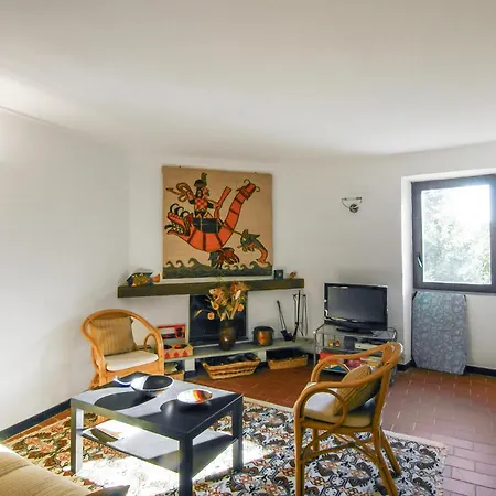 Hébergement de vacances 2 Bedroom Lovely In